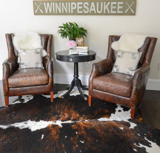 How to Use Cowhide Rugs for Interior Decorating
