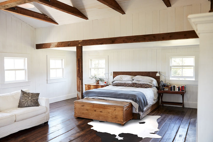 Black and White X-Large Brazilian Cowhide Rug 7'0"H x 6'2"W #A45937 by Hudson Hides