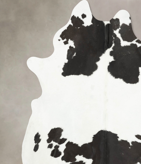 Black and White Cowhide Rug #B14670