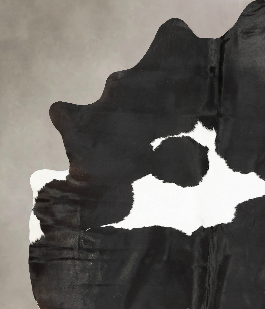 Black and White XX-Large Brazilian Cowhide Rug 8'6"H x 6'4"W #B15089 b