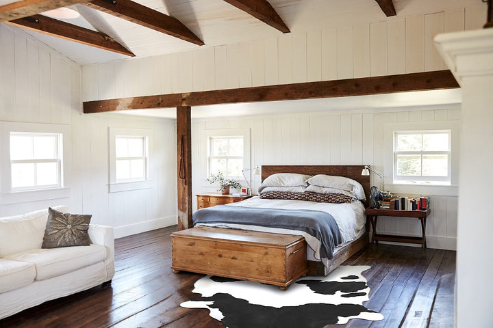 Black and White XX-Large Brazilian Cowhide Rug 8'9"H x 7'1"W #B16190 by Hudson Hides