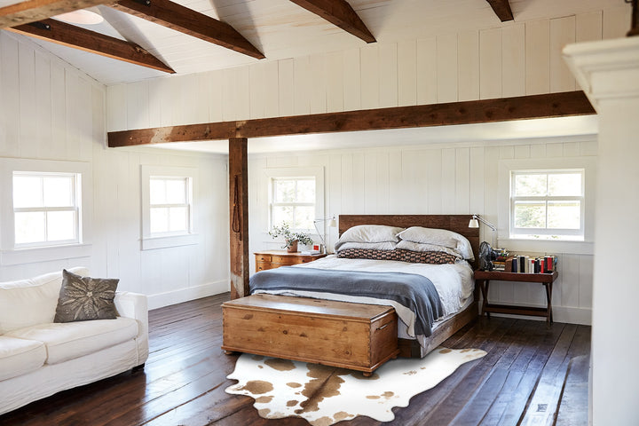 Brown and White XX-Large Brazilian Cowhide Rug 7'9"H x 7'7"W #B18744 by Hudson Hides