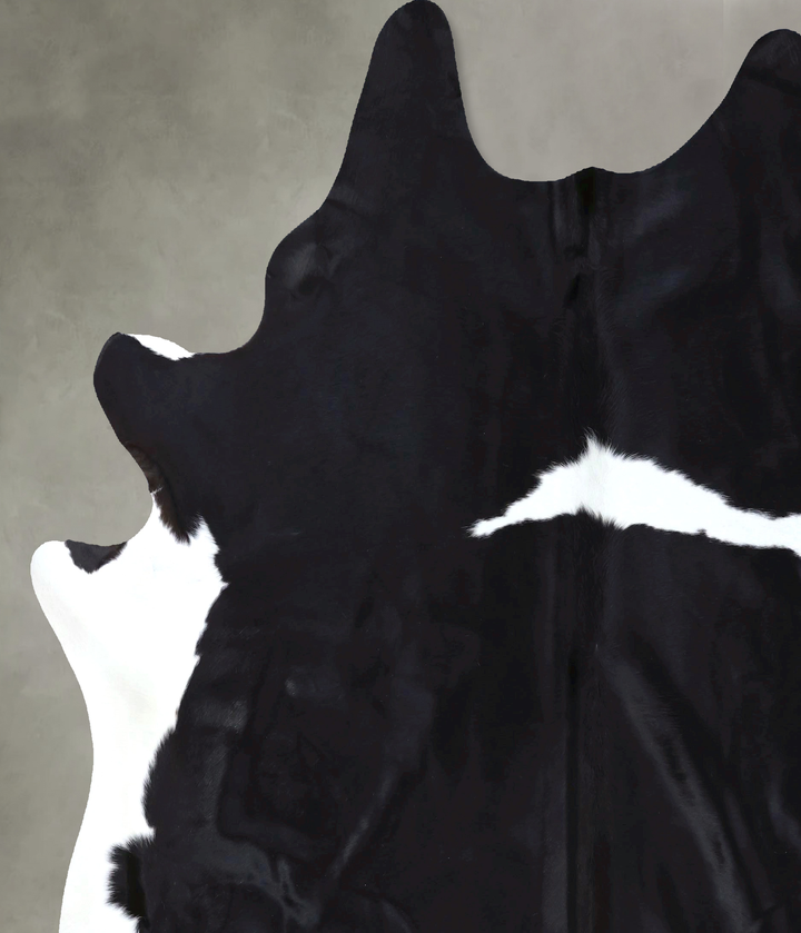 Black and White XX-Large Brazilian Cowhide Rug 8'4"H x 7'4"W #B19923 by Hudson Hides