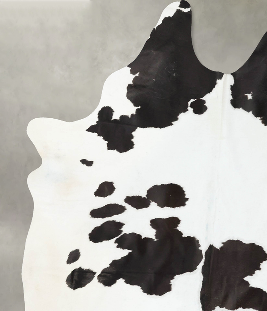 Black and White Cowhide Rug #B24415