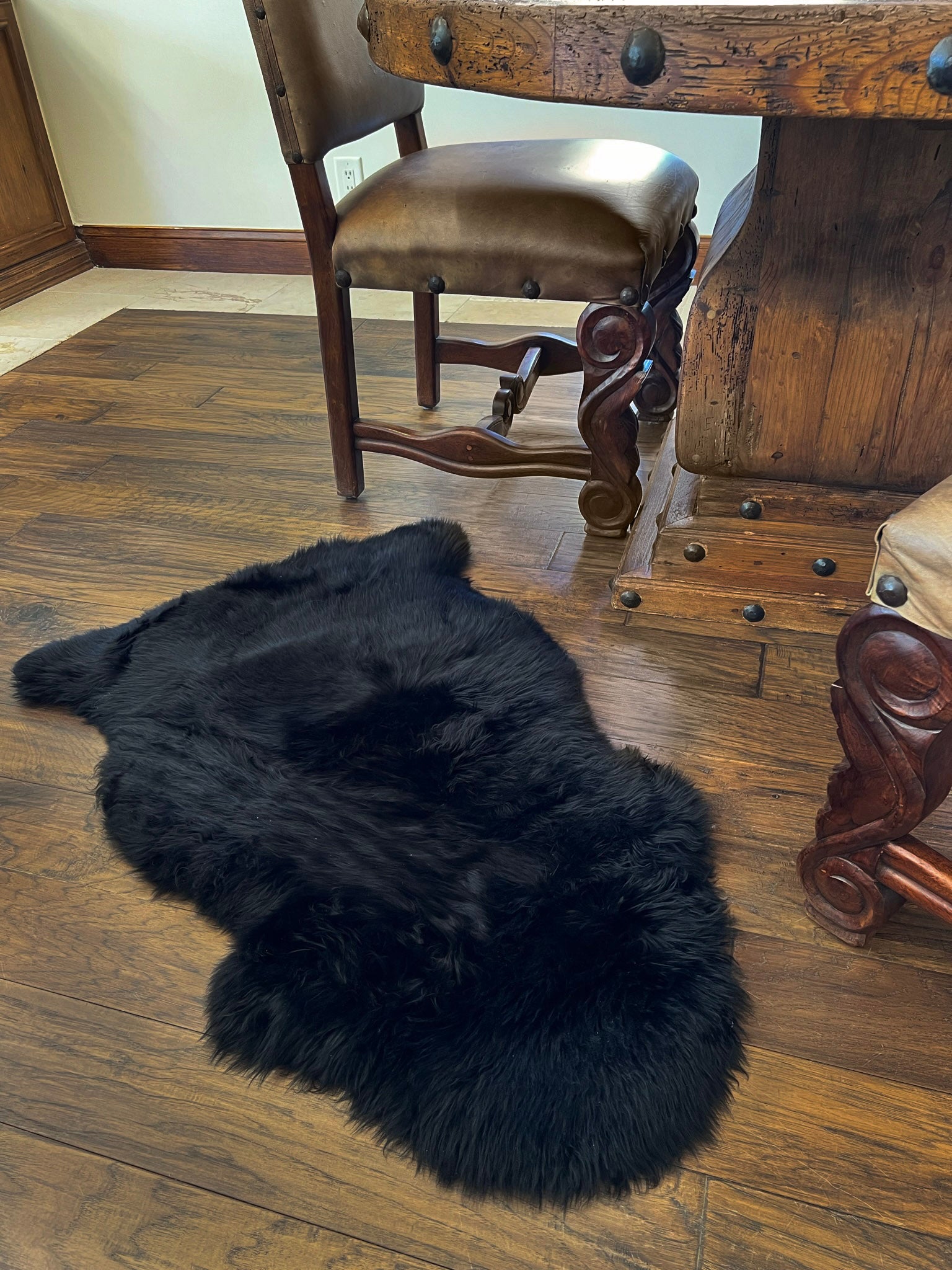 Black New Zealand Sheepskin 2' x 3' by Hudson Hides