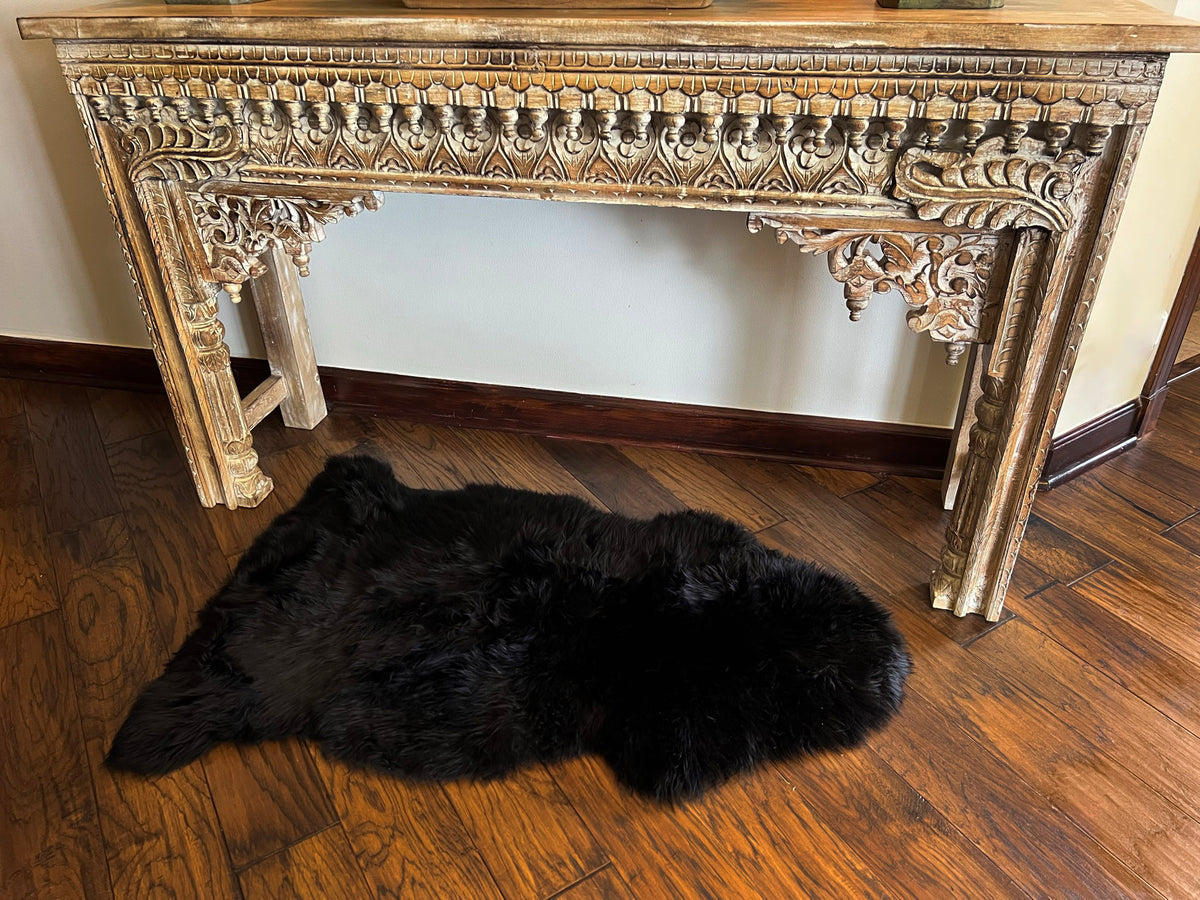 Black New Zealand Sheepskin 2' x 3' by Hudson Hides