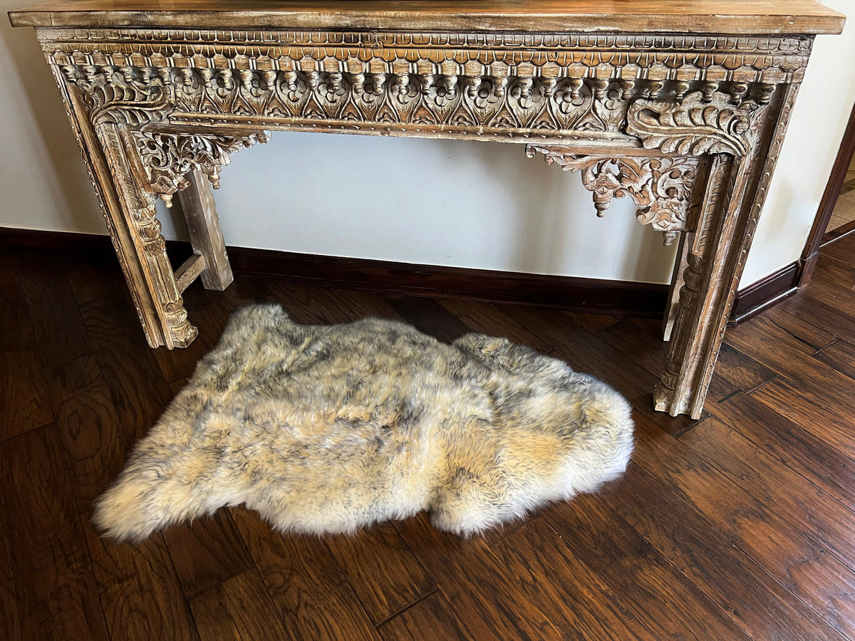 Gray Mist New Zealand Sheepskin 2' x 3' by Hudson Hides