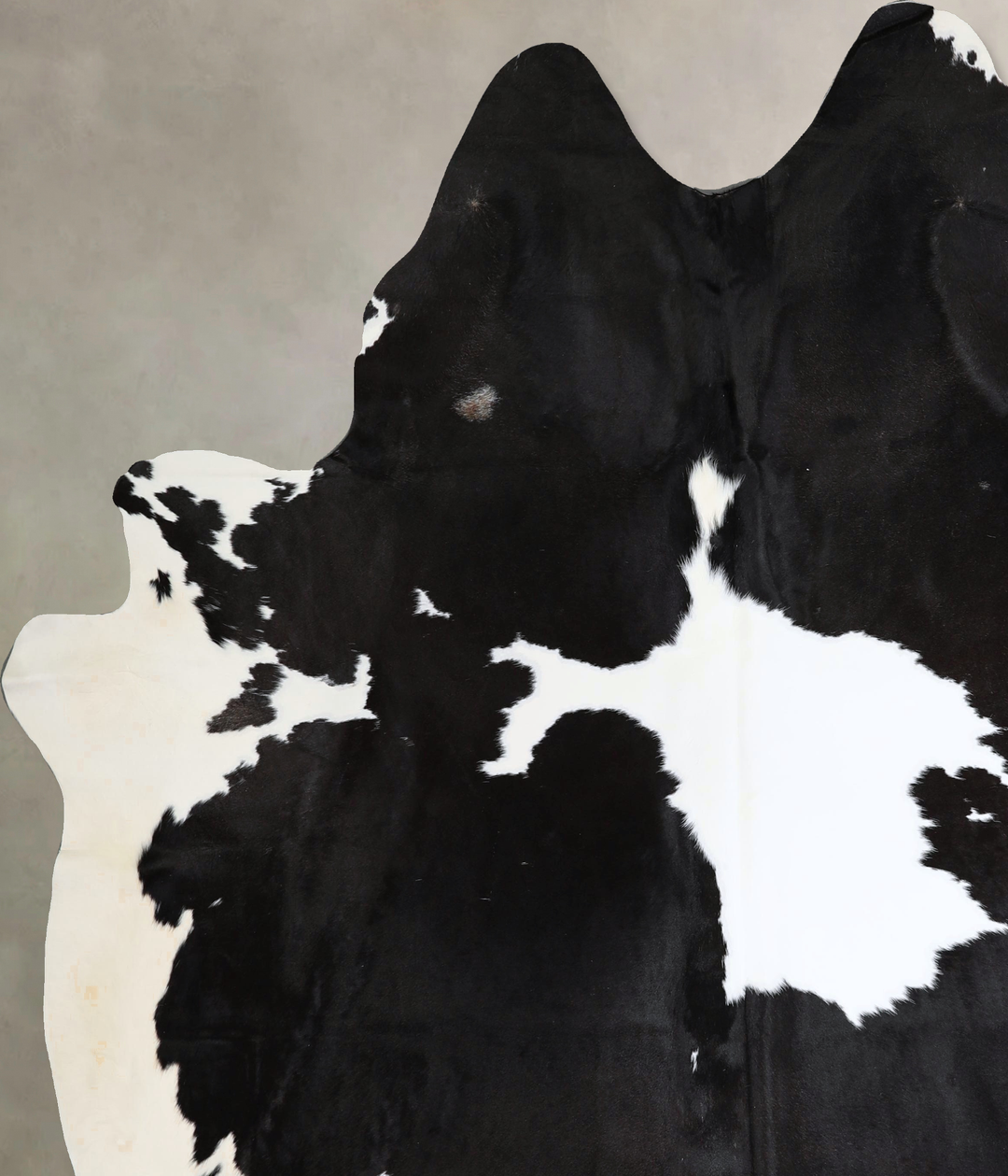 Black and White XX-Large Brazilian Cowhide Rug 8'5"H x 7'3"W #A44507 b