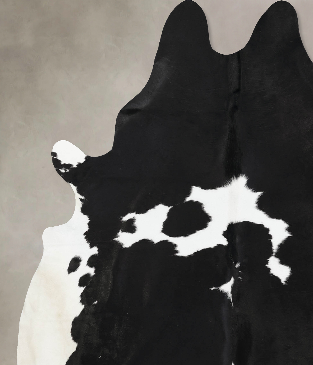 Black and White XX-Large Brazilian Cowhide Rug 8'8"H x 7'8"W #B12609 b