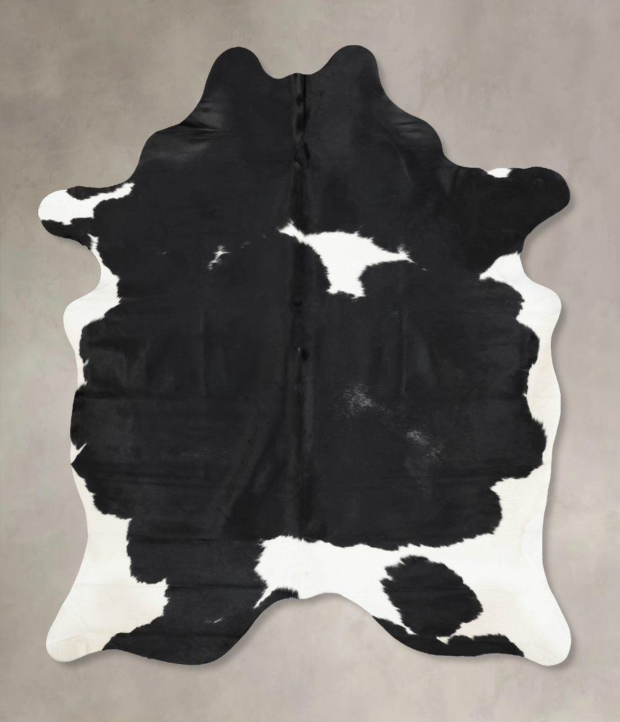 Black and White X-Large Brazilian Cowhide Rug 8'0"H x 6'1"W #B12829 by Hudson Hides
