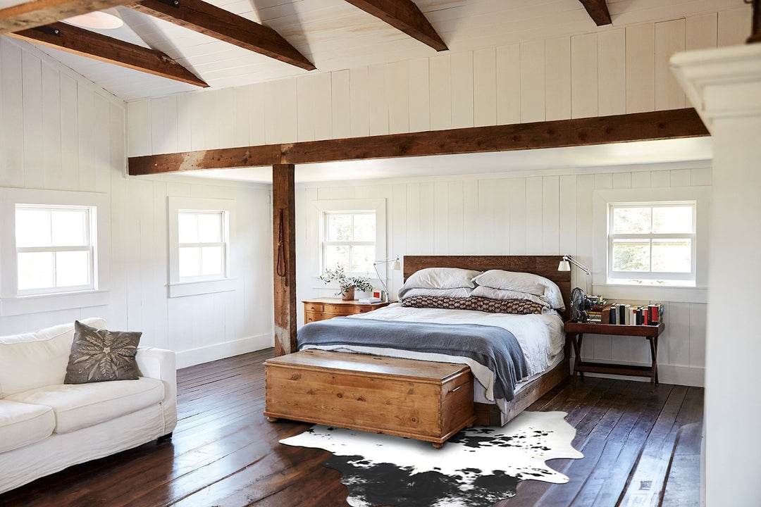 Black and White X-Large Brazilian Cowhide Rug 7'5"H x 6'1"W #B13916 by