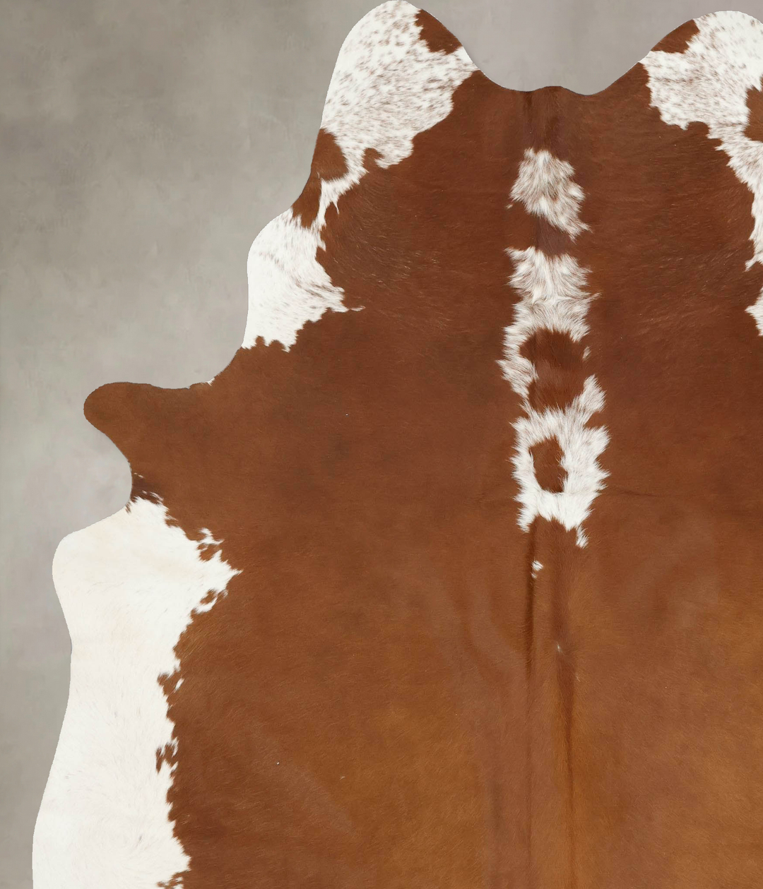Hereford XX-Large Brazilian Cowhide Rug 8'3"H x 6'11"W #B14008 by Huds