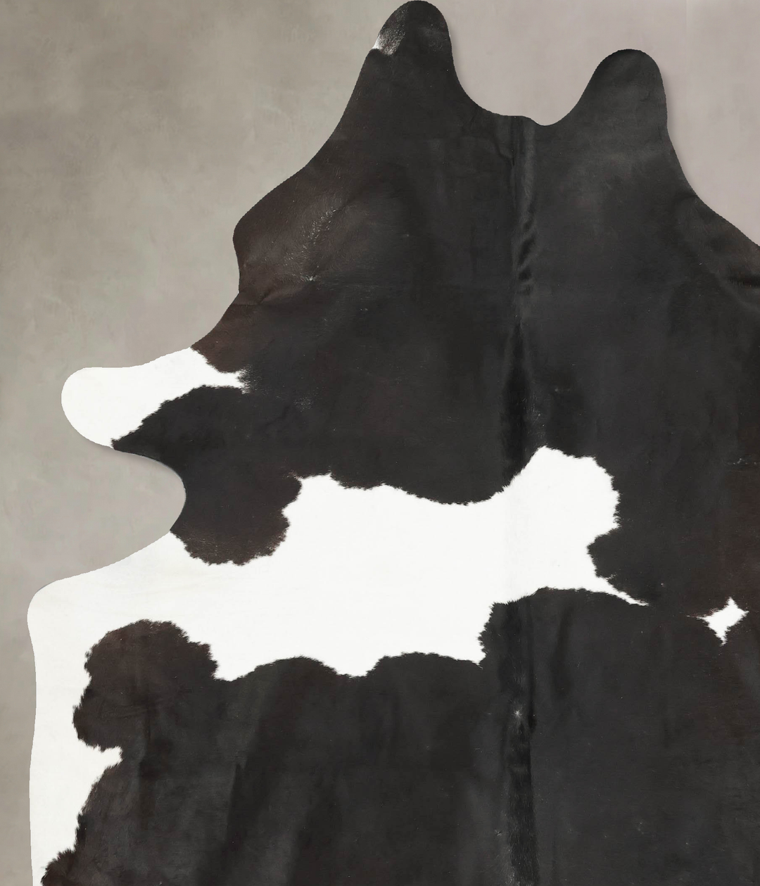 Black and White XX-Large Brazilian Cowhide Rug 8'10"H x 7'1"W #B15121 