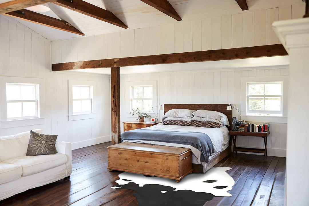 Black and White X-Large Brazilian Cowhide Rug 8'3"H x 5'11"W #B15885 b