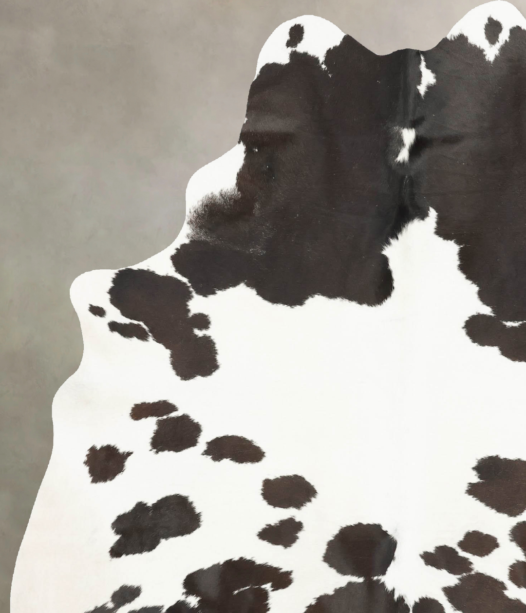 Black and White X-Large Brazilian Cowhide Rug 7'4"H x 5'9"W #B15907 by