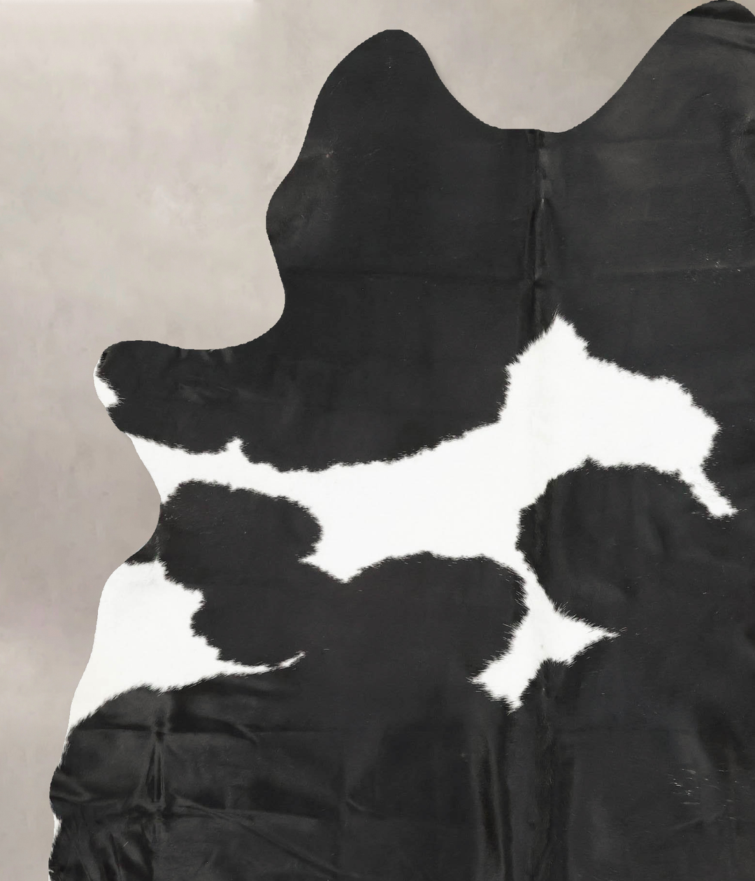 Black and White X-Large Brazilian Cowhide Rug 7'10"H x 6'1"W #B15934 b