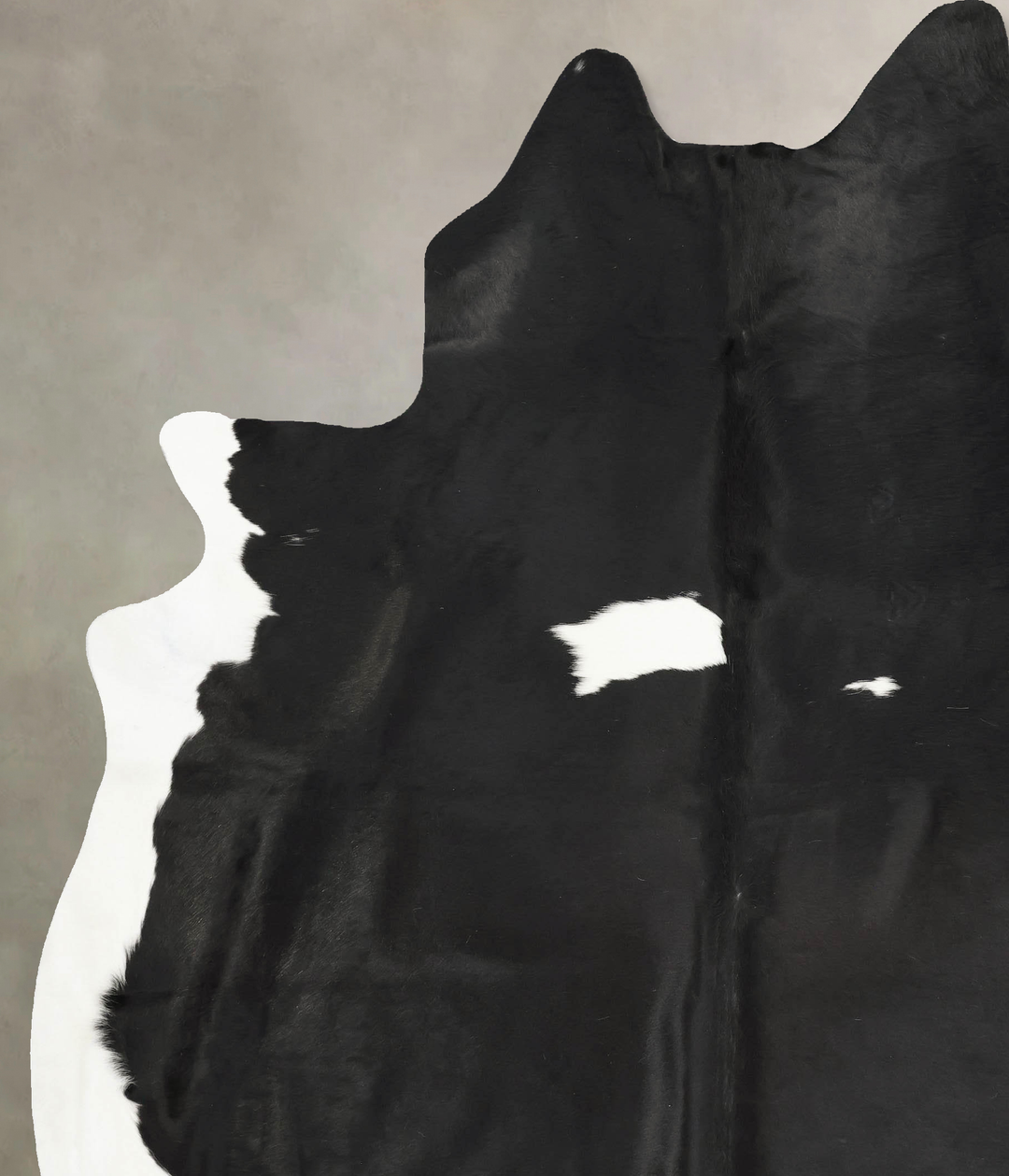 Black and White XX-Large Brazilian Cowhide Rug 8'10"H x 7'2"W #B15966 