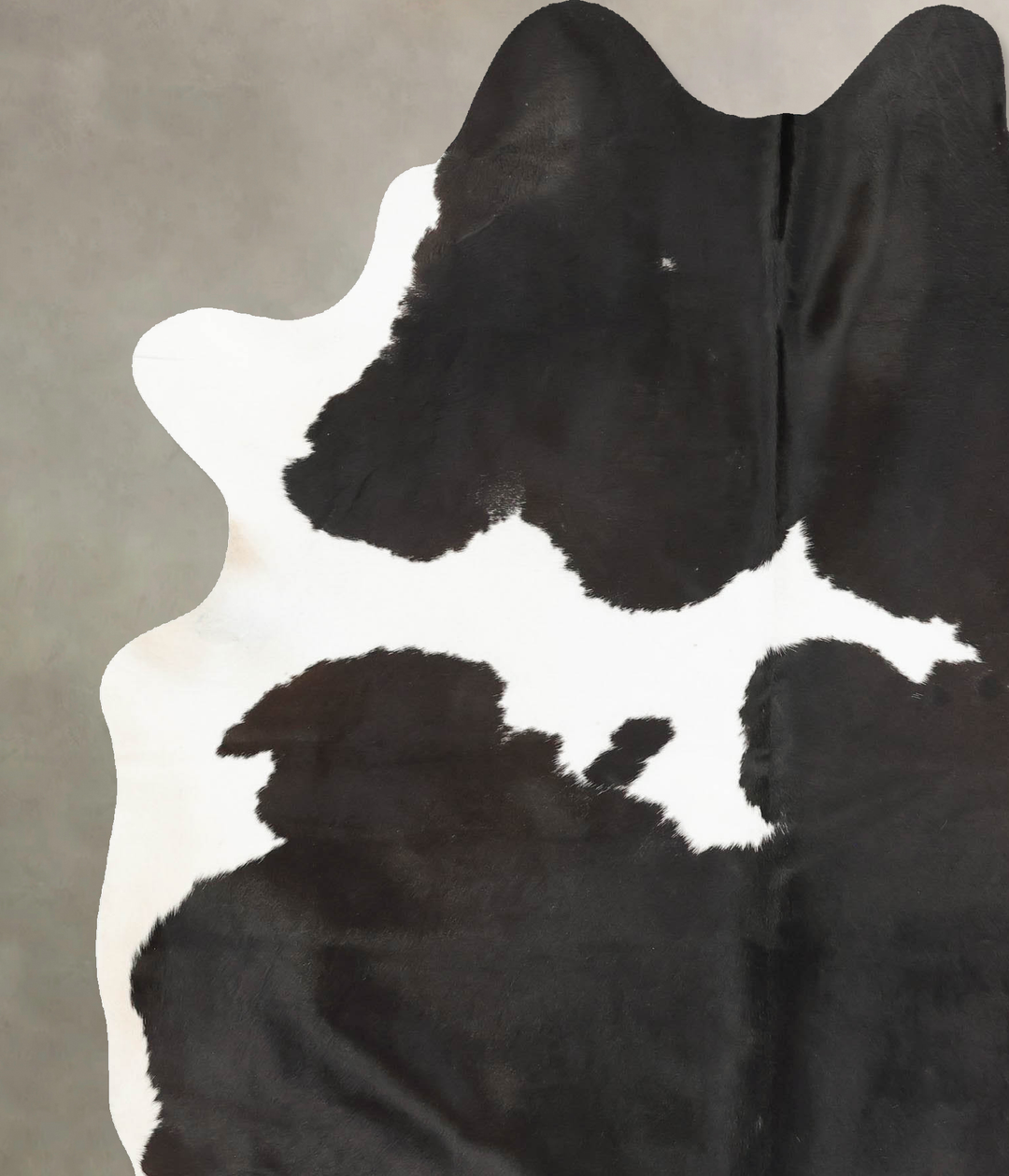 Black and White X-Large Brazilian Cowhide Rug 7'10"H x 5'11"W #B15973 
