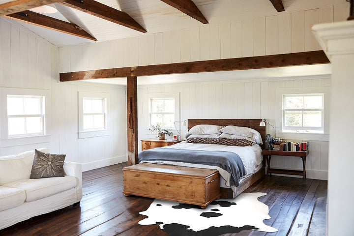 Black and White XX-Large Brazilian Cowhide Rug 8'1"H x 7'3"W #B15982 by Hudson Hides