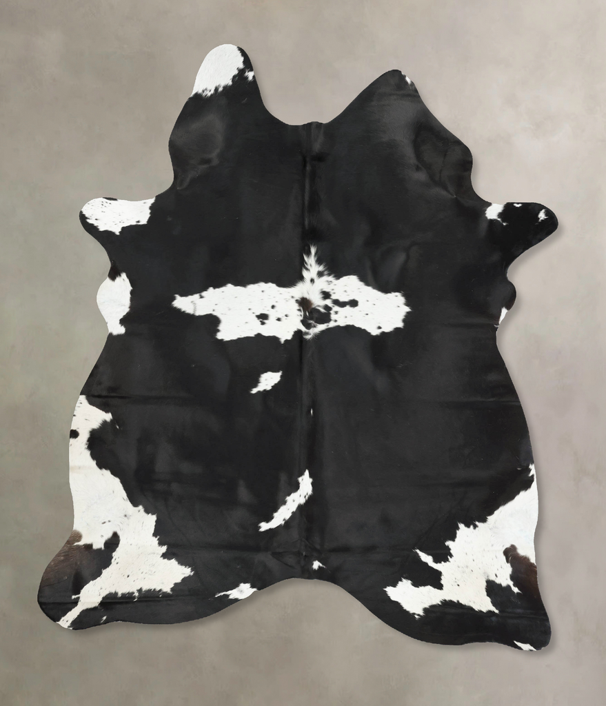 Black and White X-Large Brazilian Cowhide Rug 7'9"H x 6'0"W #B16182 by Hudson Hides