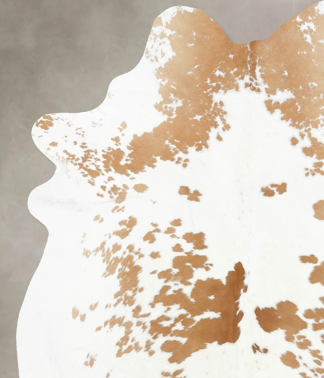 Beige and White X-Large Brazilian Cowhide Rug 7'5"H x 6'2"W #B16632 by