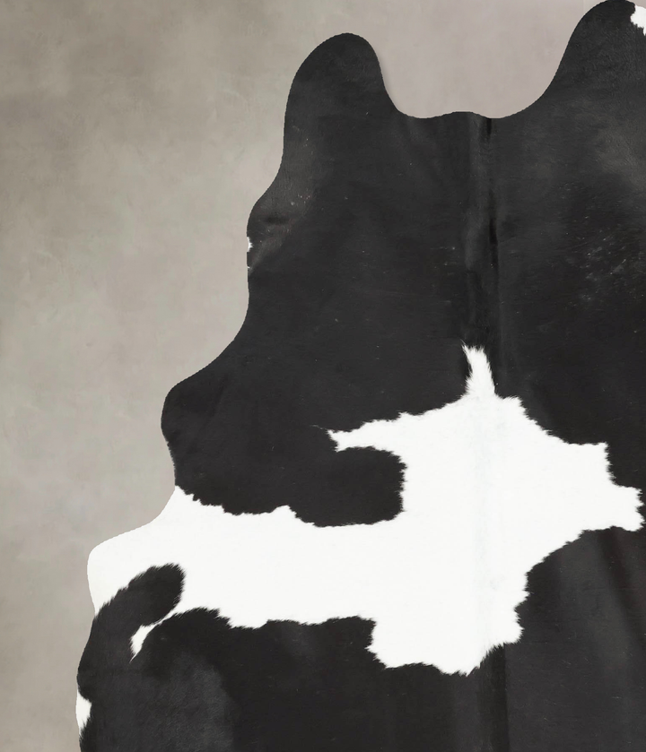 Black and White X-Large Brazilian Cowhide Rug 8'0"H x 6'0"W #B16785 by Hudson Hides