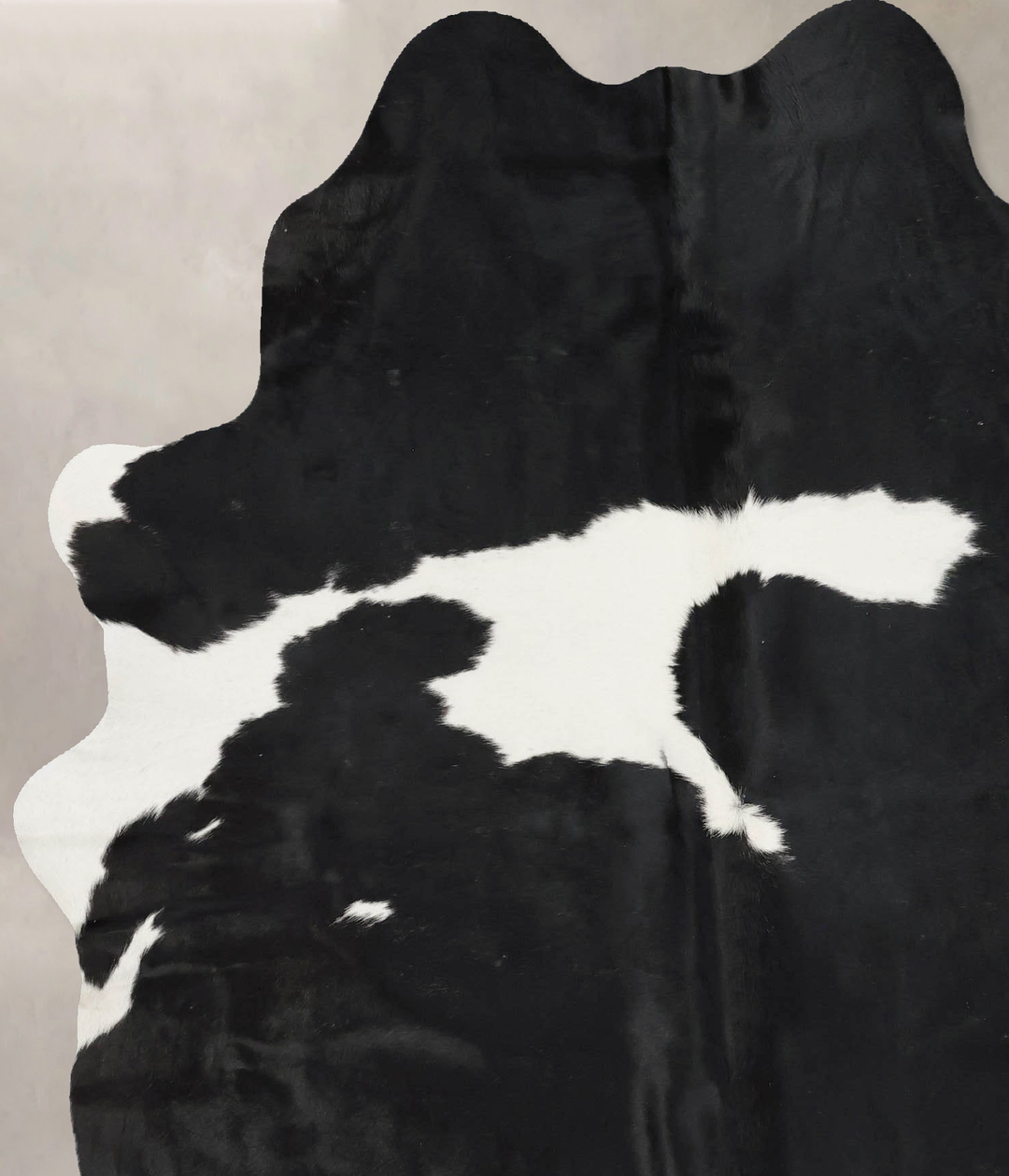 Black and White X-Large Brazilian Cowhide Rug 7'5"H x 5'10"W #B17563 b