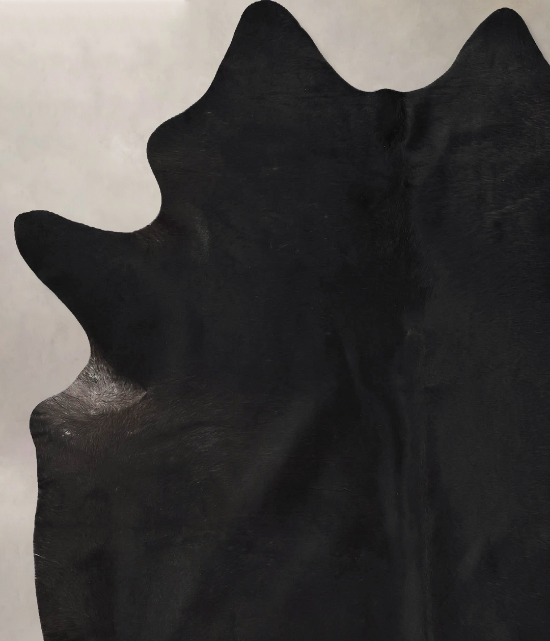 Solid Black XX-Large Brazilian Cowhide Rug 8'1"H x 6'3"W #B17653 by Hu