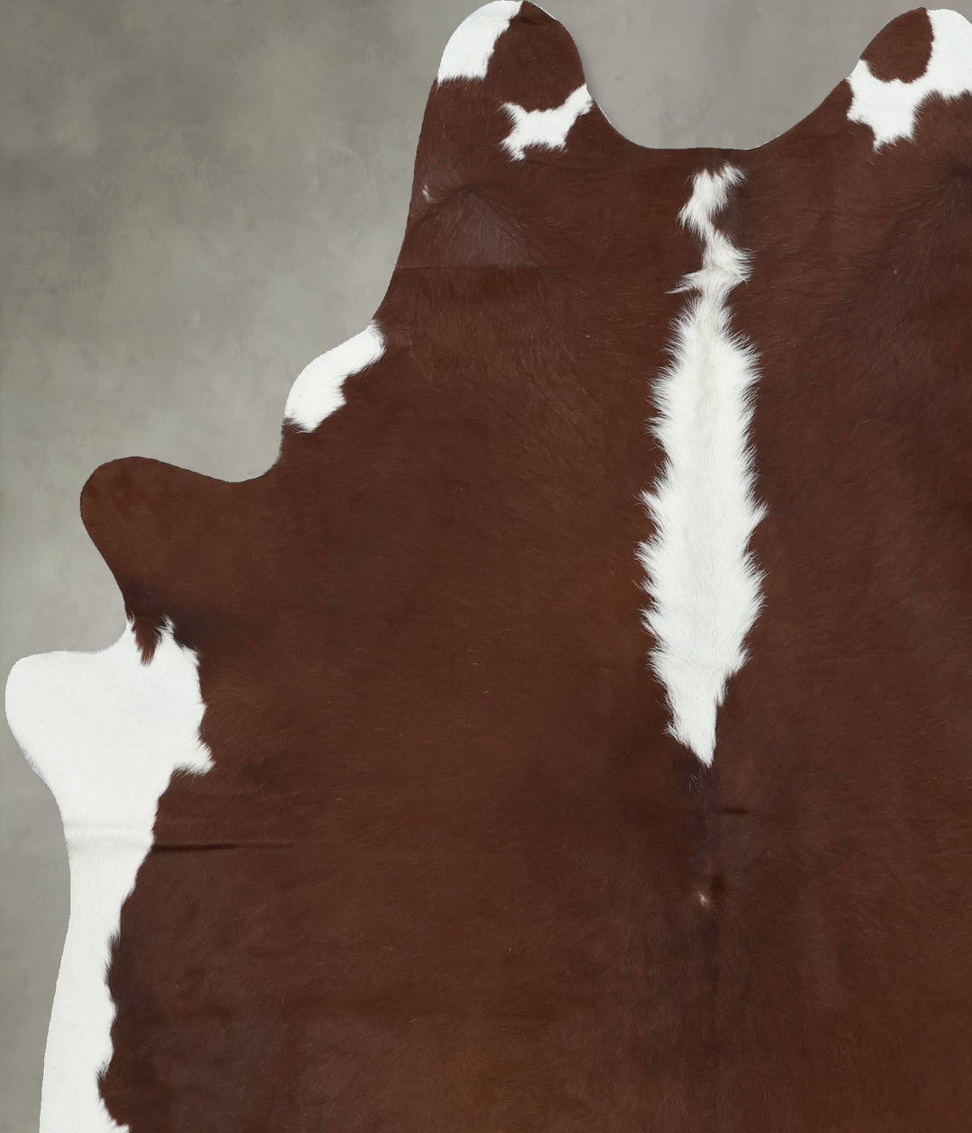 Hereford X-Large Brazilian Cowhide Rug 7'10"H x 5'11"W #B18062 by Huds