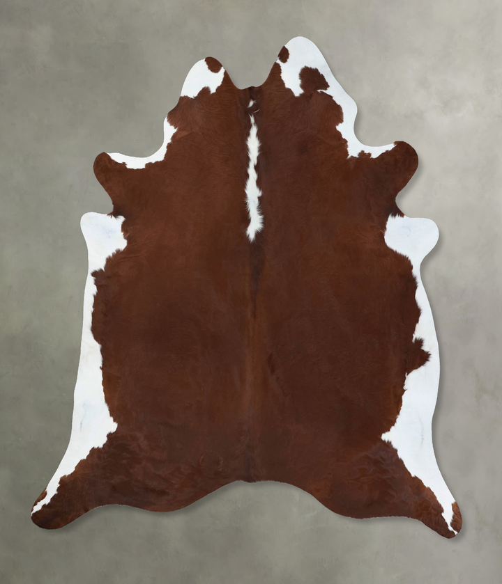 Hereford XX-Large Brazilian Cowhide Rug 8'6"H x 7'5"W #B18097 by Hudson Hides