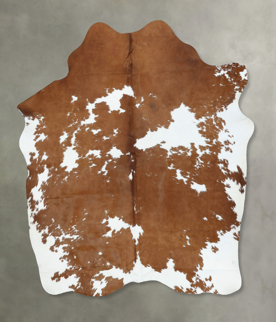 Brown and White Medium Brazilian Cowhide Rug 5'9"H x 5'1"W #B18618 by Hudson Hides