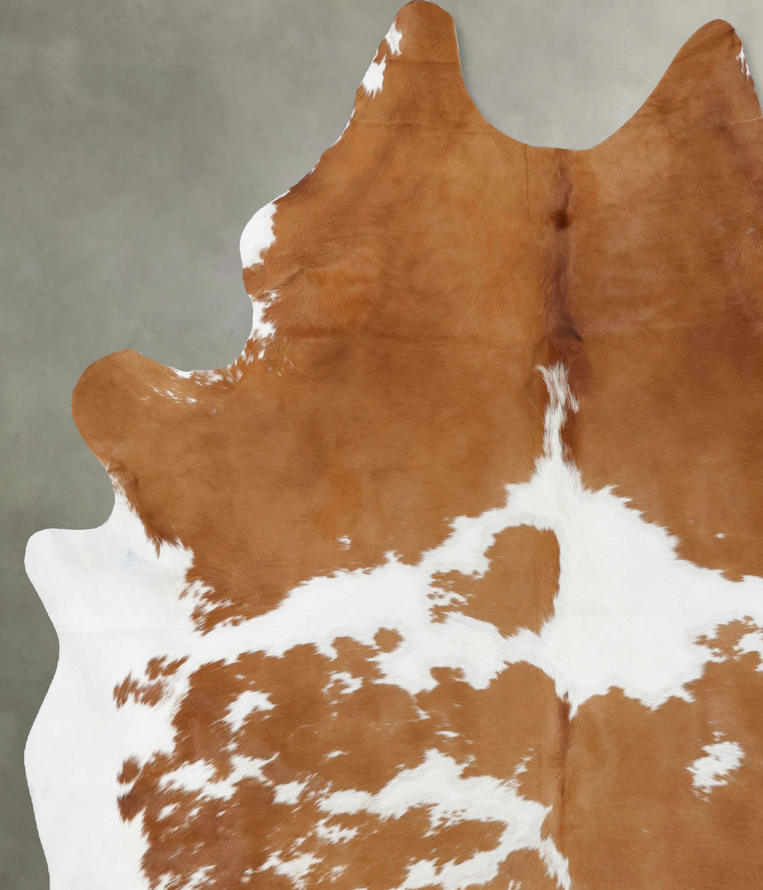 Beige and White X-Large Brazilian Cowhide Rug 8'1"H x 6'1"W #B18702 by