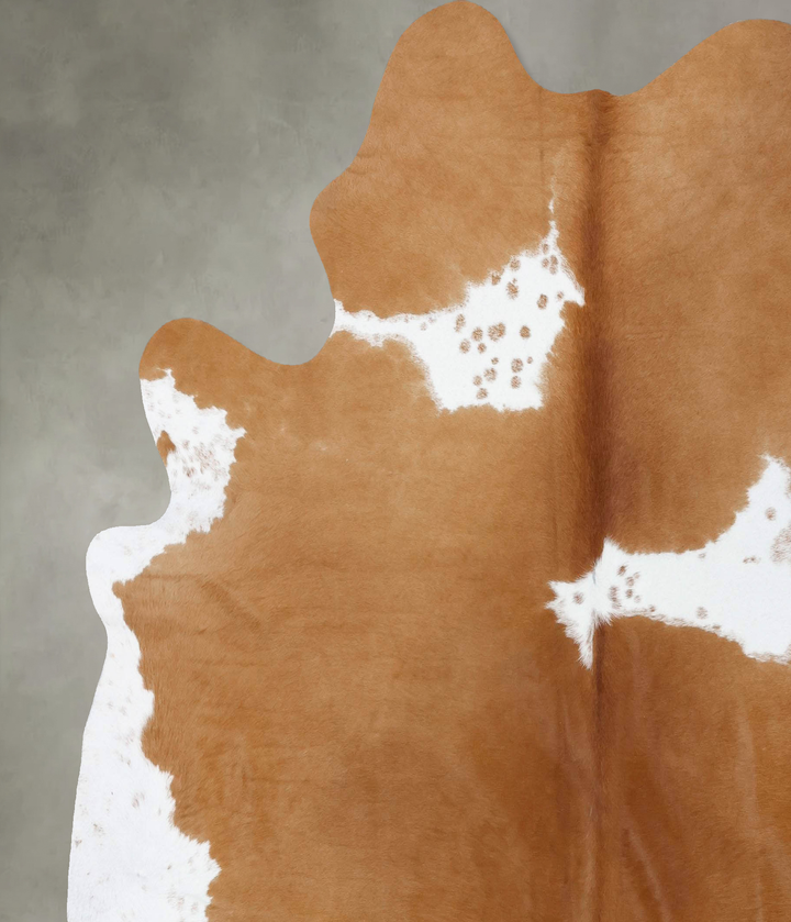 Beige and White XX-Large Brazilian Cowhide Rug 7'6"H x 7'1"W #B18722 by Hudson Hides