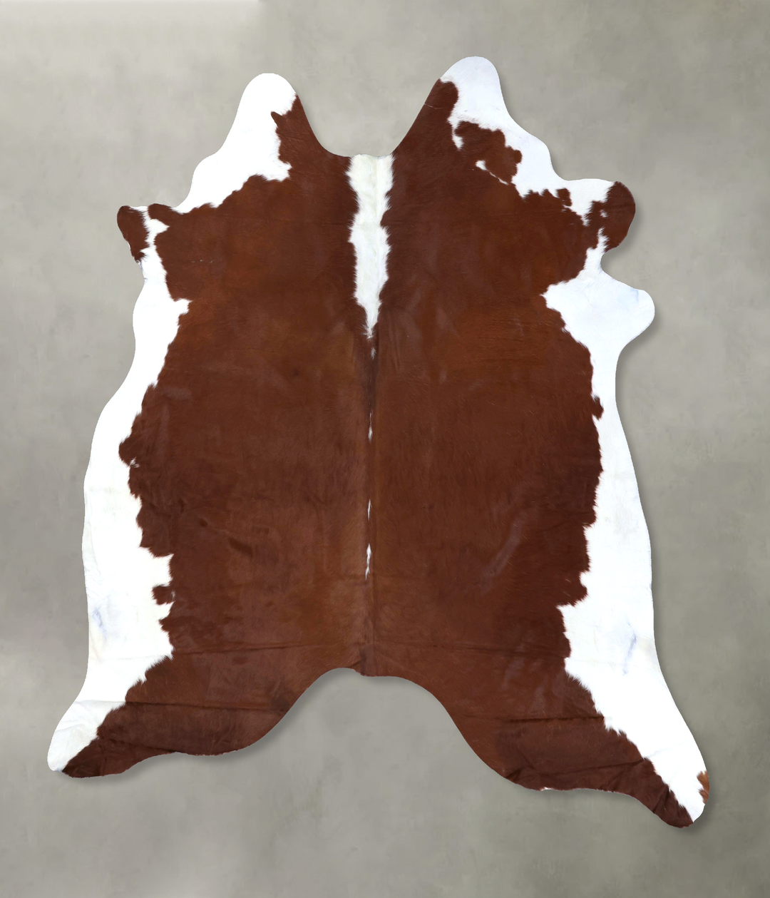 Hereford XX-Large Brazilian Cowhide Rug 8'3"H x 7'2"W #B19319 by Hudso