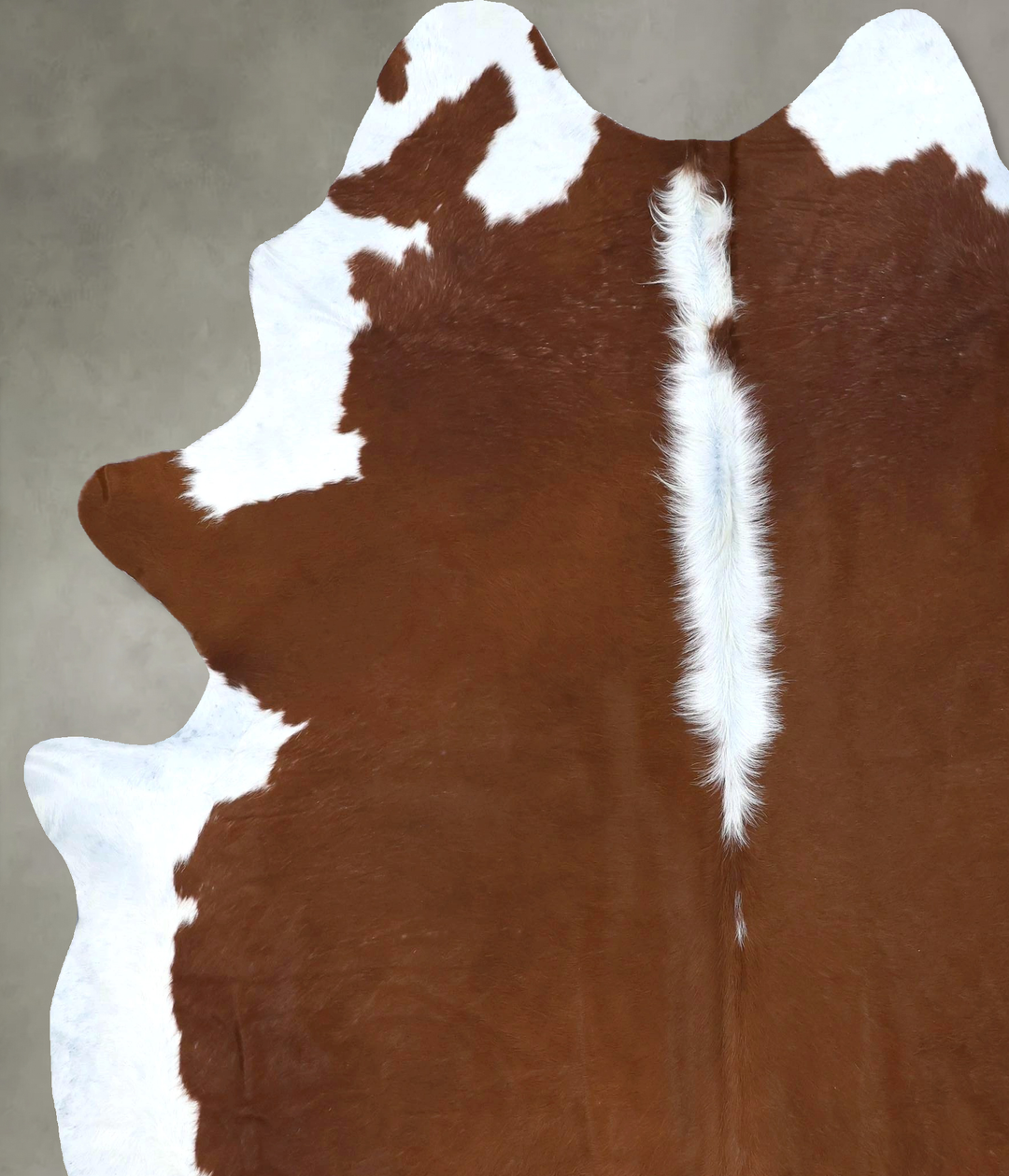 Hereford XX-Large Brazilian Cowhide Rug 8'1"H x 6'11"W #B19454 by Huds