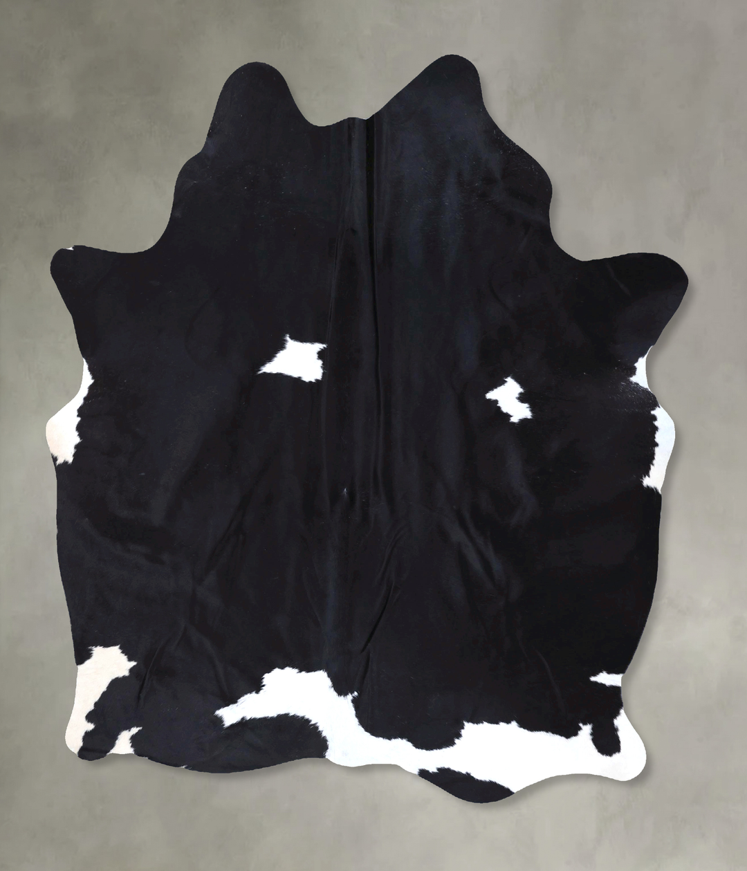 Black and White X-Large Brazilian Cowhide Rug 7'5"H x 5'10"W #B19912 b