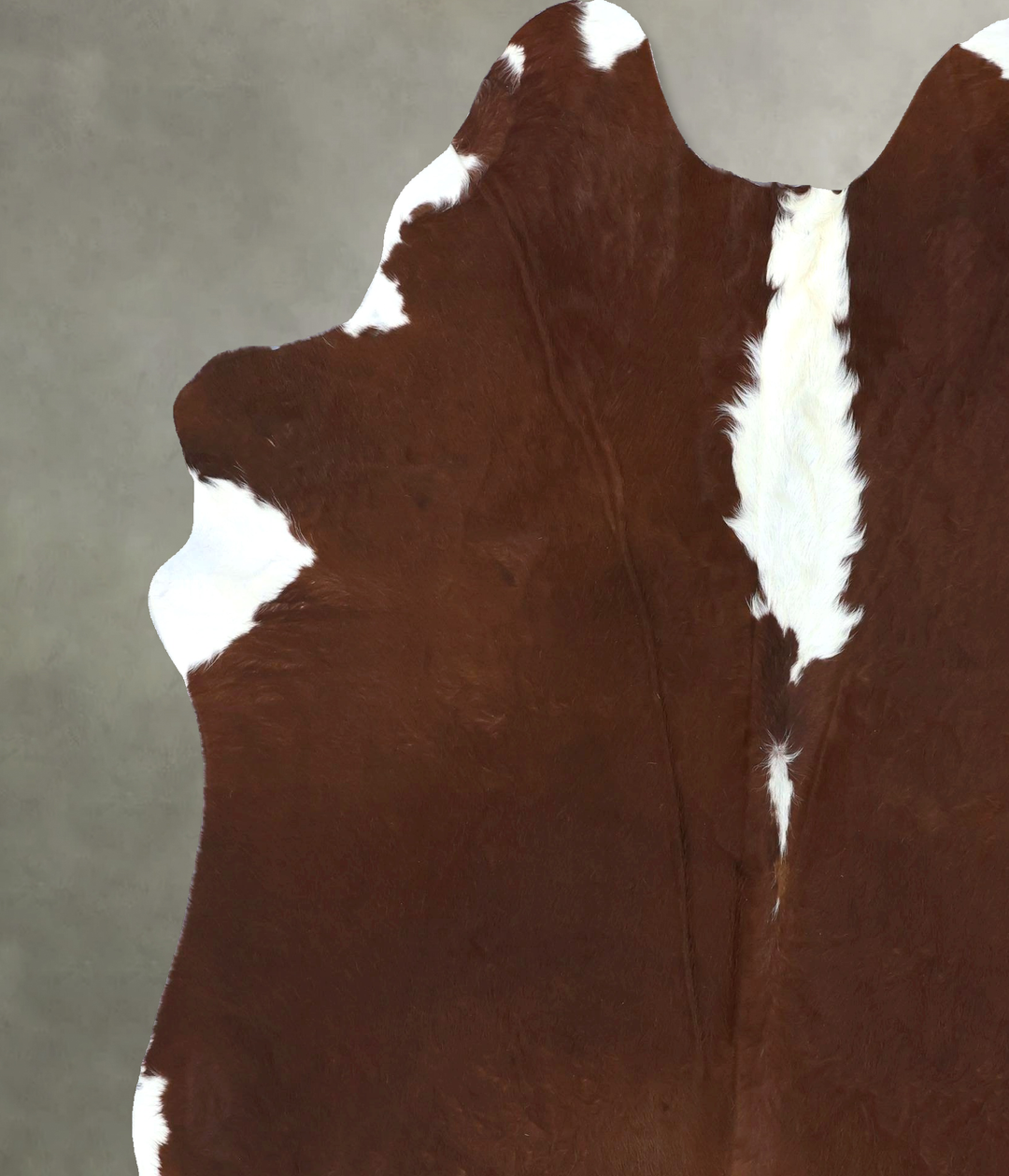 Hereford XX-Large Brazilian Cowhide Rug 7'11"H x 6'6"W #B19990 by Huds