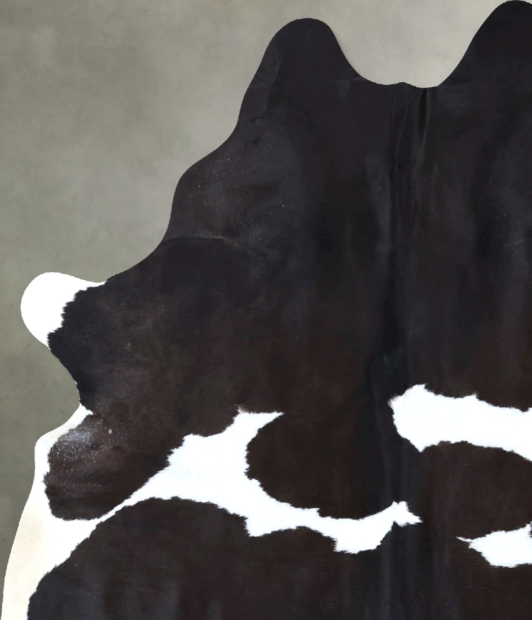 Black and White X-Large Brazilian Cowhide Rug 7'9"H x 6'0"W #B20087 by