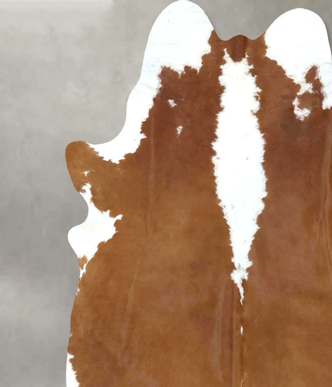 Hereford XX-Large Brazilian Cowhide Rug 8'1"H x 6'11"W #B20331 by Huds