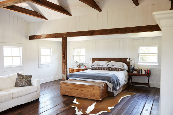 Hereford XX-Large Brazilian Cowhide Rug 8'1"H x 6'11"W #B20331 by Hudson Hides