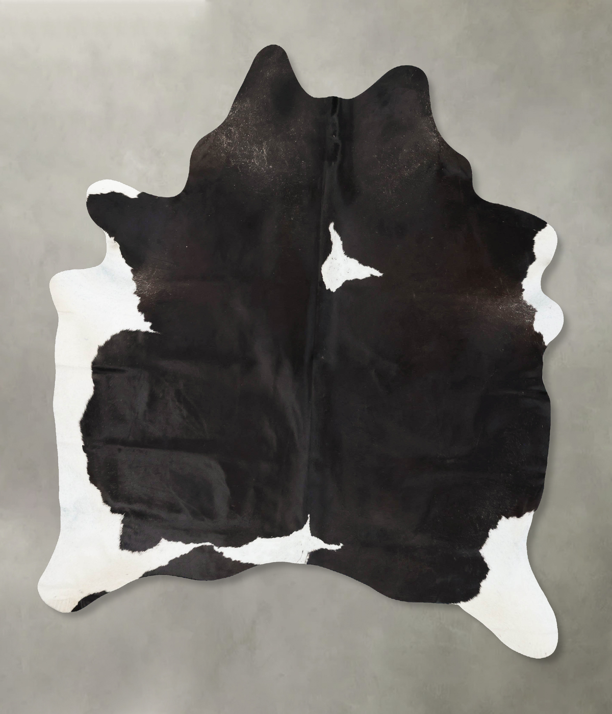 Black and White Cowhide Rug #B24035