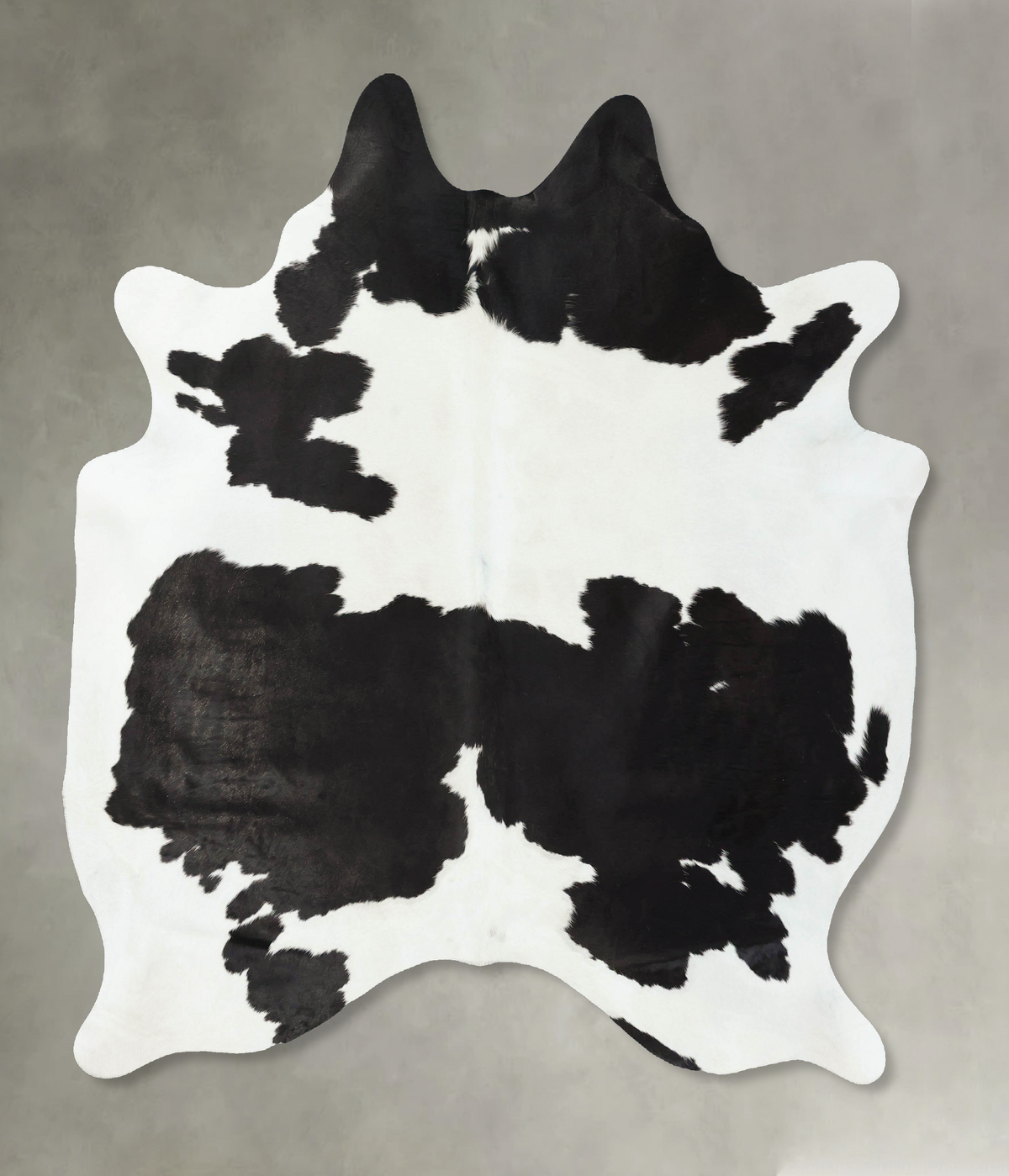 Black and White Cowhide Rug #B24190