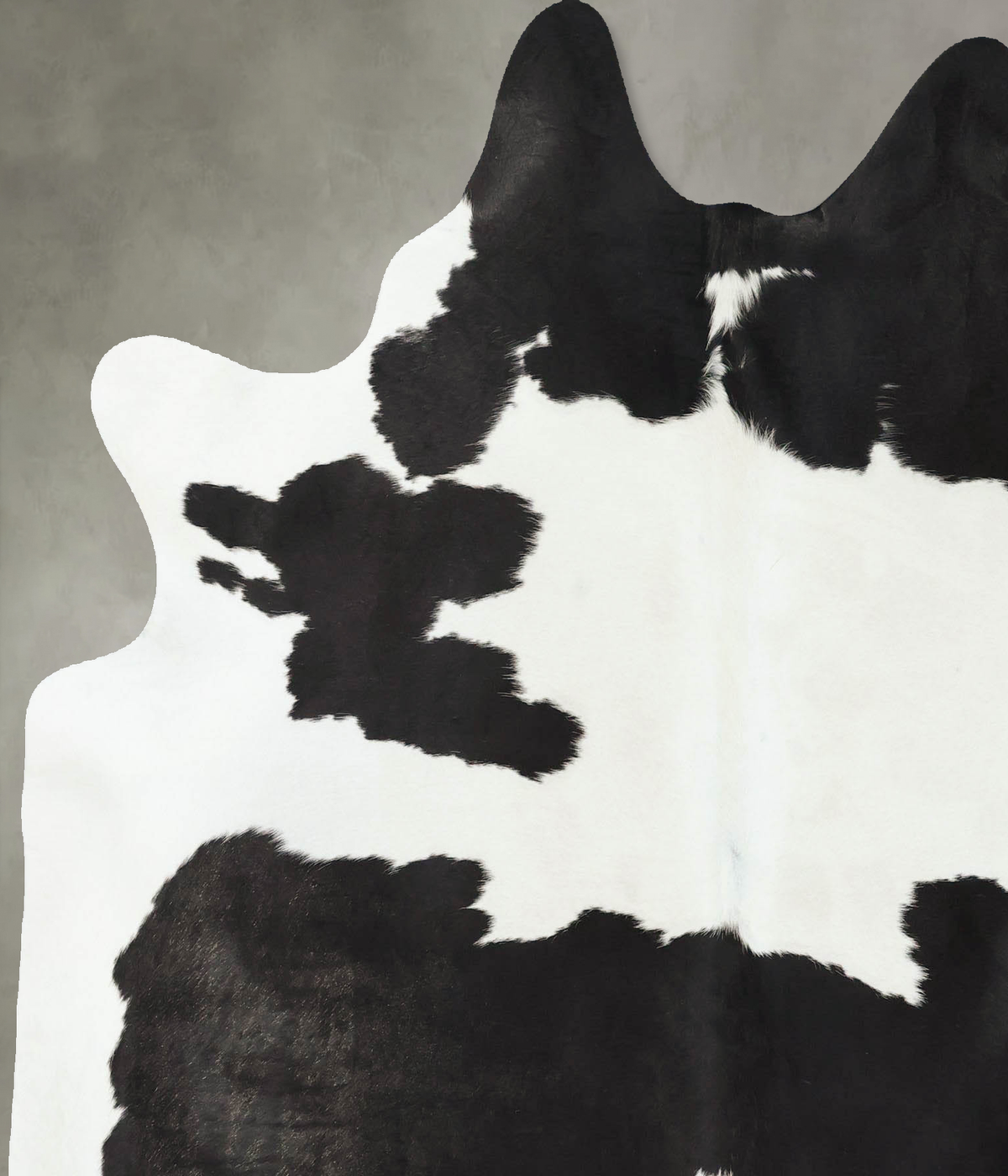 Black and White Cowhide Rug #B24190