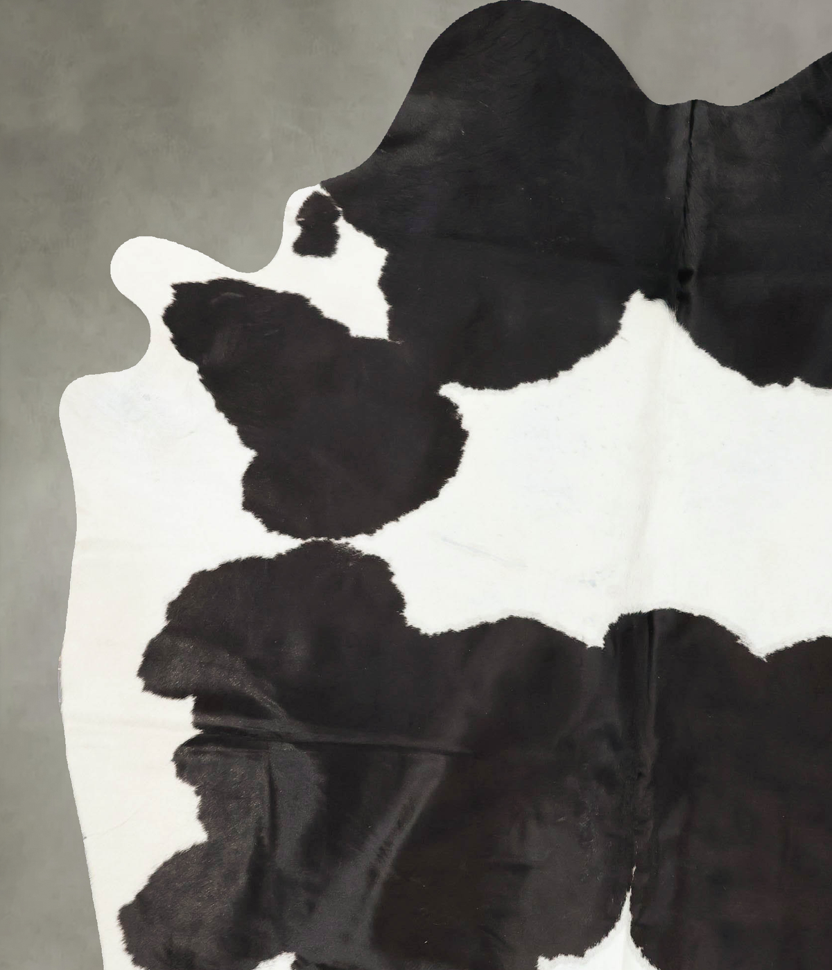 Black and White Cowhide Rug #B24383