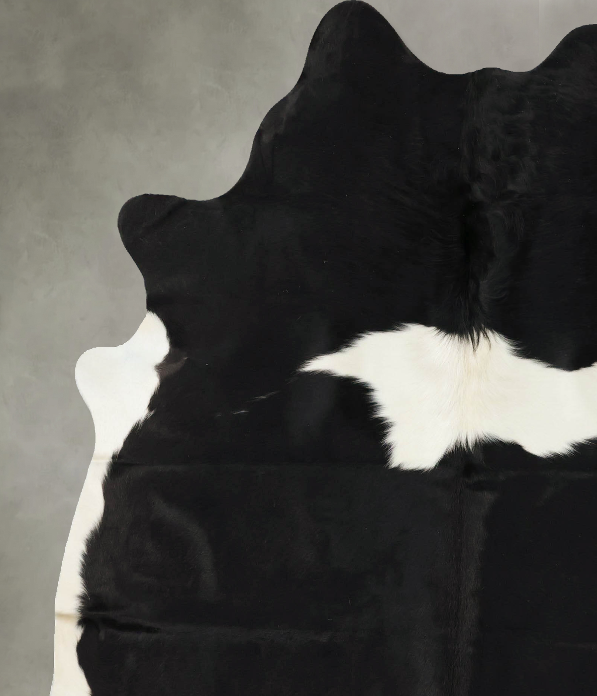 Black and White Cowhide Rug #B24680