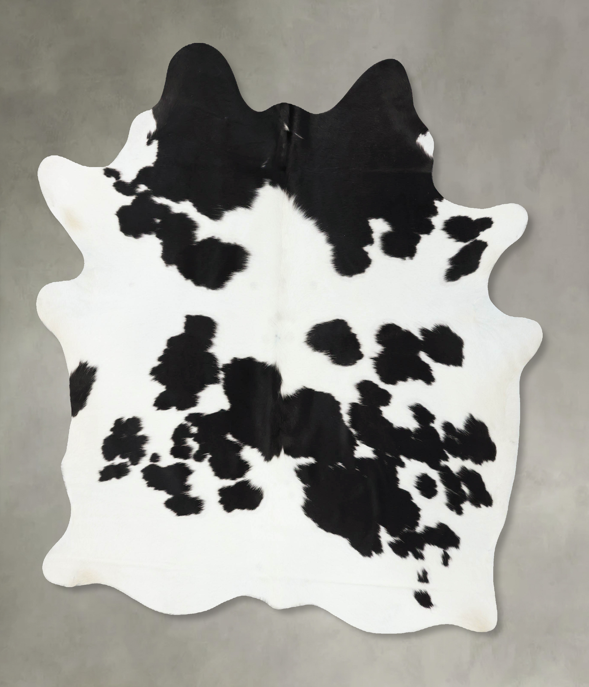 Black and White Cowhide Rug #B25280