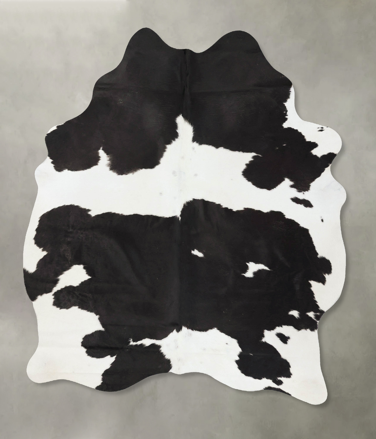 Black and White Cowhide Rug #B25308