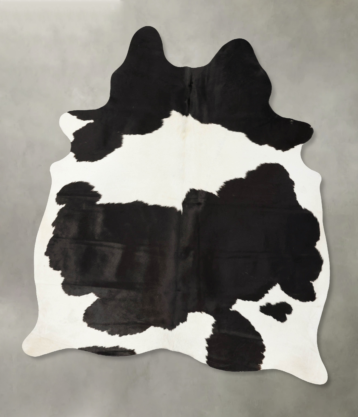 Black and White Cowhide Rug #B25395