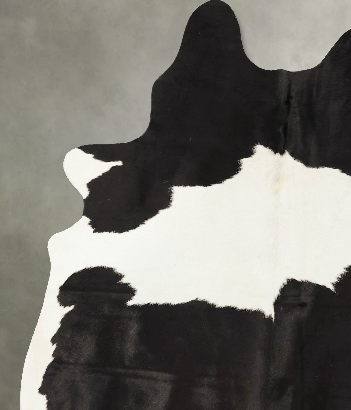 Black and White Cowhide Rug #B25395