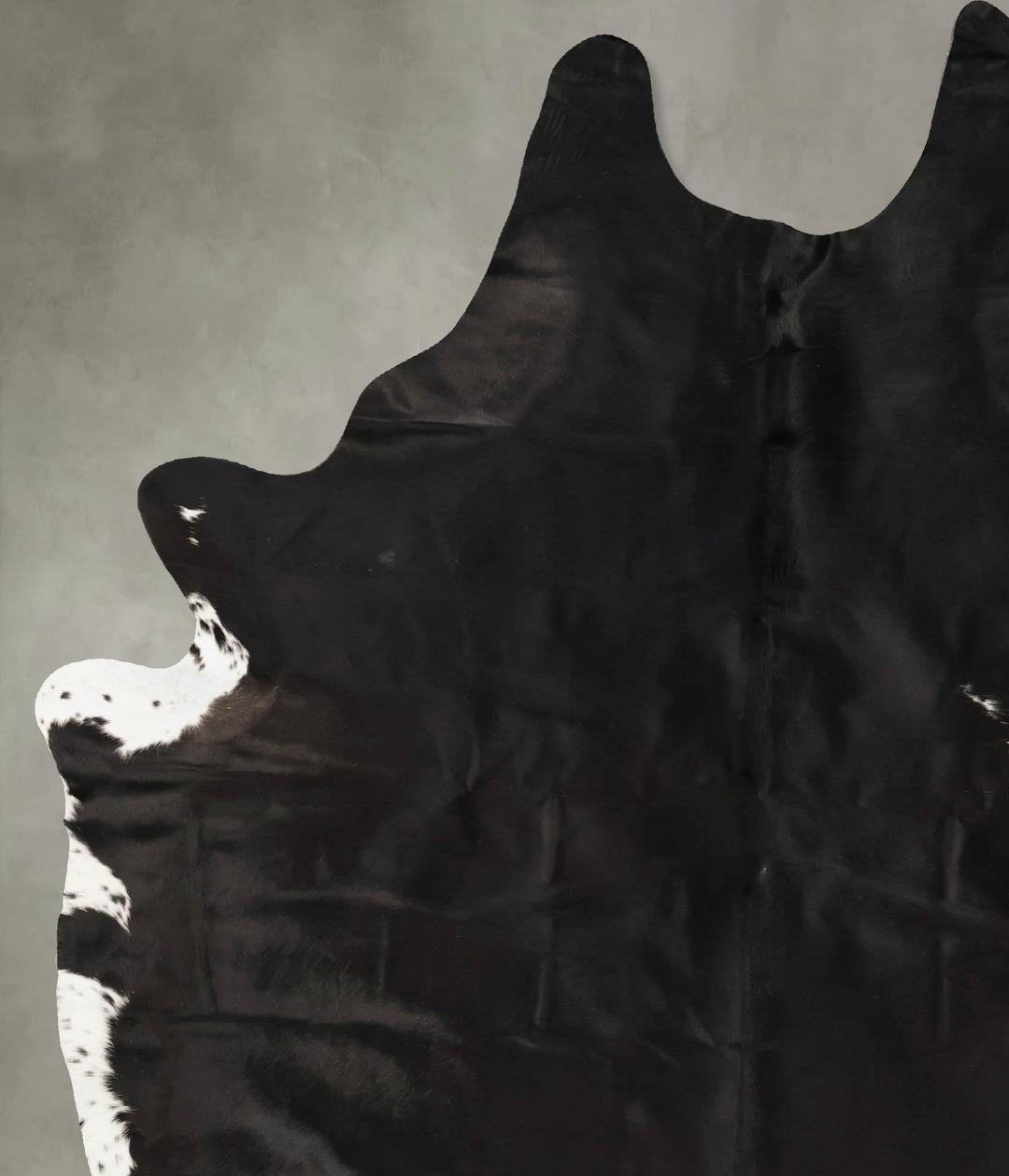Solid Black XX-Large Brazilian Cowhide Rug 9'0"H x 6'7"W #B25402 by Hu